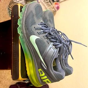 Nike bluish grey w mint green accents